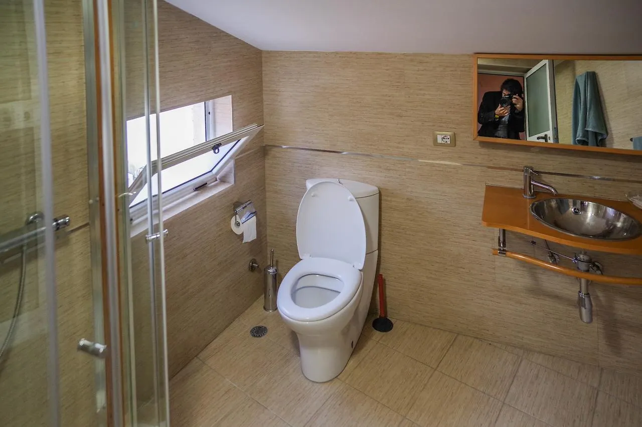 Buff Hostel Tirana