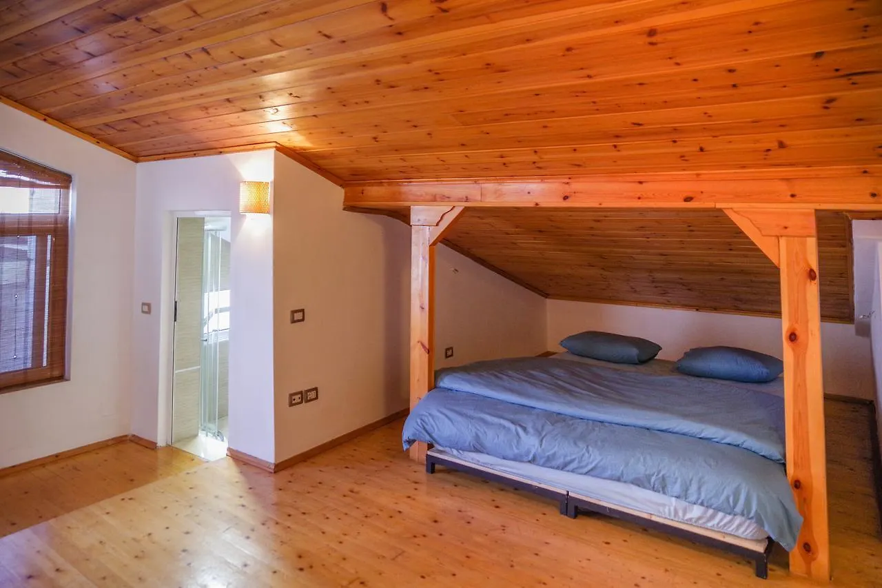 Buff Hostel Tirana